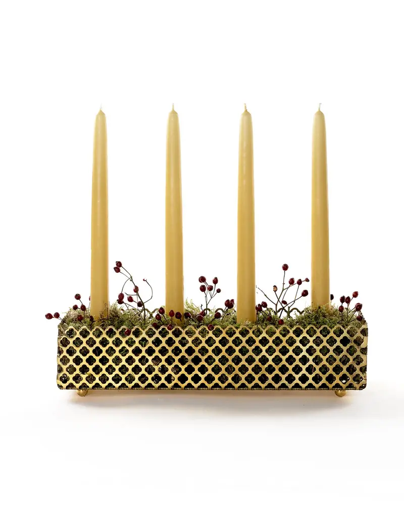 Brass Advent Candle Holder – Clover-Shaped Base 1