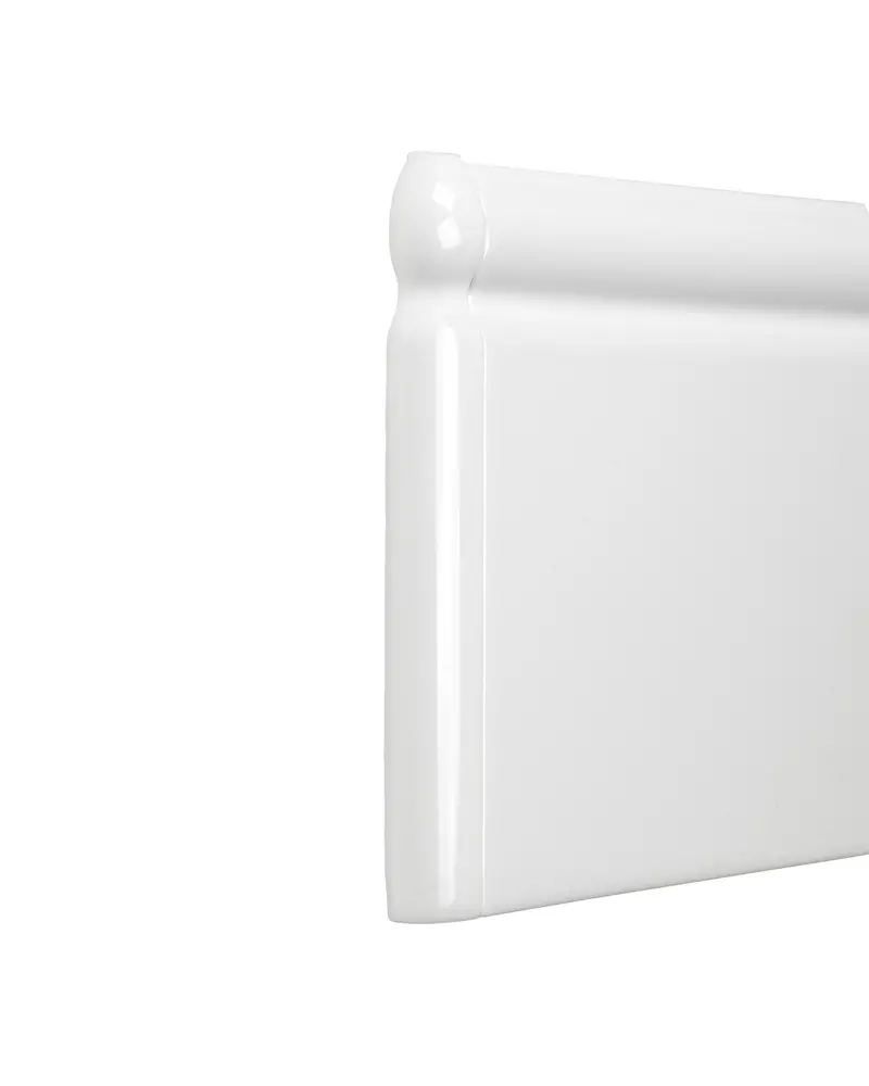 Cambridge Ceramic Floor Skirting Corner Piece – Glossy White 1