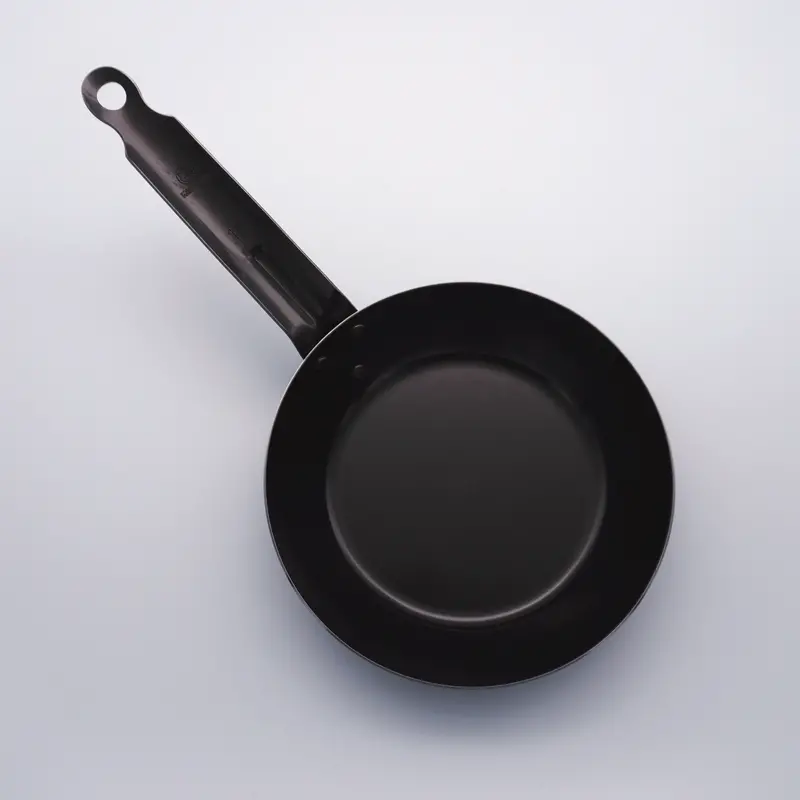 Carbon Steel Skillet – Hand-Seasoned, Responsive Heat Conduction 1