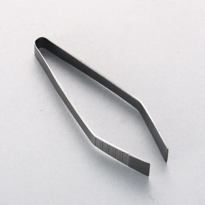 Kansai-Style Fishbone Tweezers – 120Mm Angled Black Oxidized Steel For Delicate Bone Removal 1