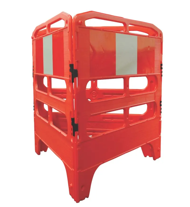 Melba Swintex Red 3-Section Utility Pedestrian Barrier – 750Mm Tall, Interlocking 1