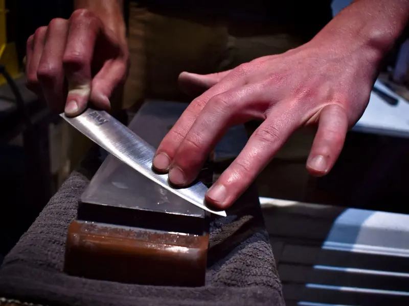 Shiage: Ultra-Fine Finishing Polish For Japanese Blades 1