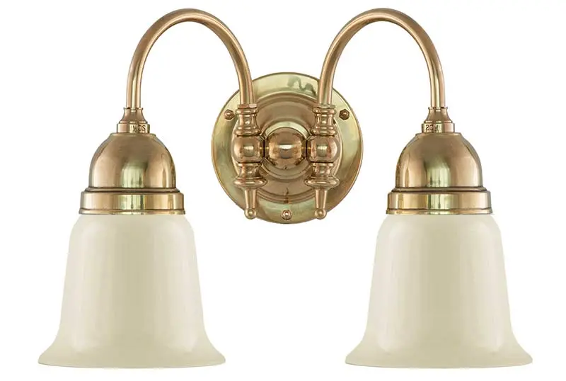 Vägglampa I Mässing Med Benvit Klockformad Skärm – Stackelberg-Design 1