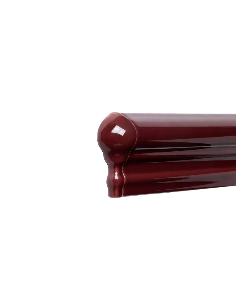 Victoria Tile Corner Piece – Red Wine Wall Breast Molding 1