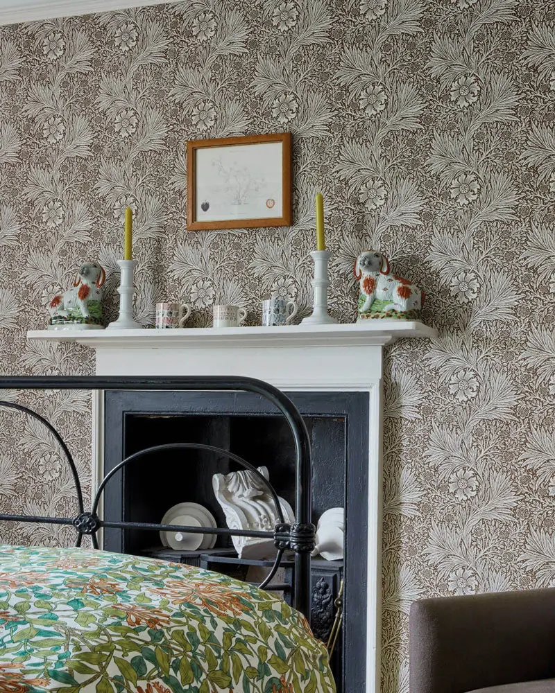 William Morris Marigold Wallpaper – Chocolate And Cream Combination 2